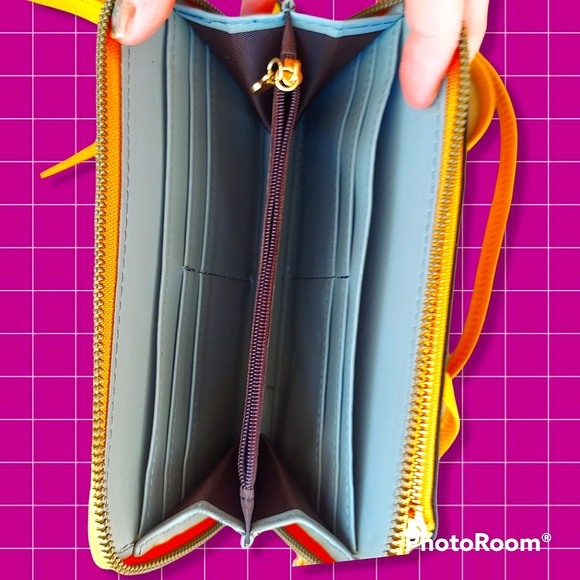 SOLD Phone case wallet cross body bag - Picture 6 of 8